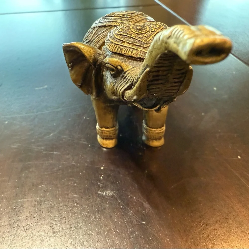 Ornate Asian Small Bronze‎ color Elephant Figurine
